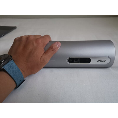 点评坚果g7s对比极米z6x哪个好？使用区别有没有？