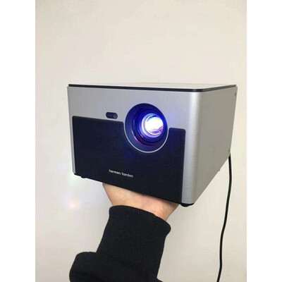 感受极米z4v和z6哪个好？解密区别大不大？