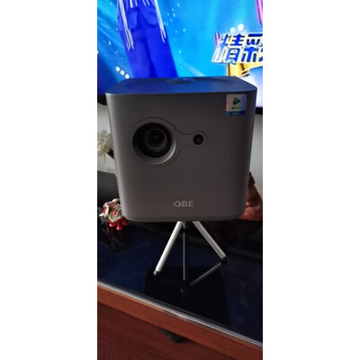 使用大眼橙x7d和极米z8x哪个好？谈谈区别有没有？