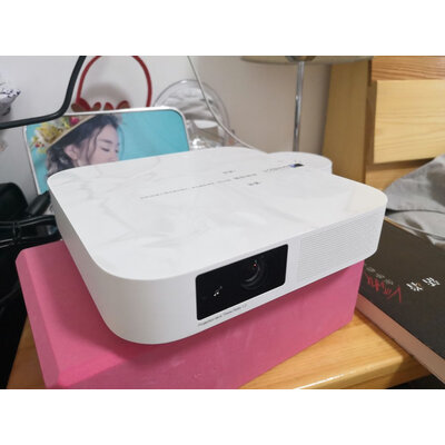 测评极米z6和z6x哪个好？剖析区别大吗？