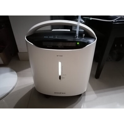评价鱼跃8f-5aw和5a的对比哪个好？分享区别有没有？