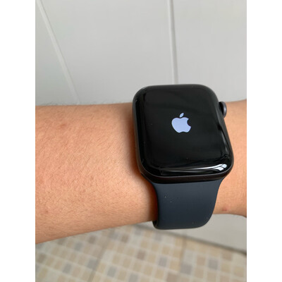 如何答：apple watch series 6与se区别如何，目前入手哪个好些！