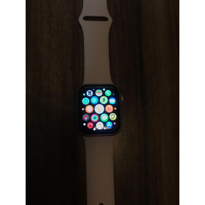 如何答：apple watch series 6与se区别如何，目前入手哪个好些！