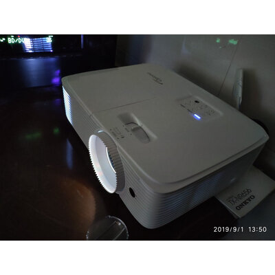 评测奥图码hd39hdr和明基w1120哪个好？比拼有啥区别？
