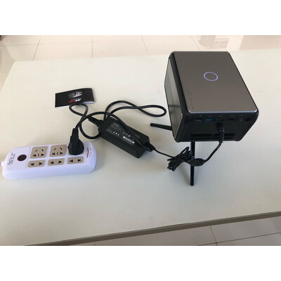 解析坚果t9和极米play哪个好？盘点有啥区别？
