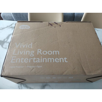 讨论明基tk800对比奥图码uhd566哪个好？说说区别有吗？