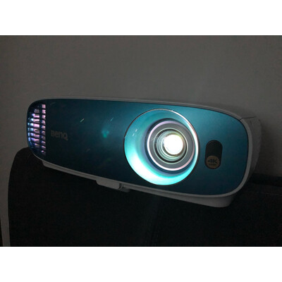 入手明基tk800m和爱普生tw7000哪个好？反馈有什么区别？