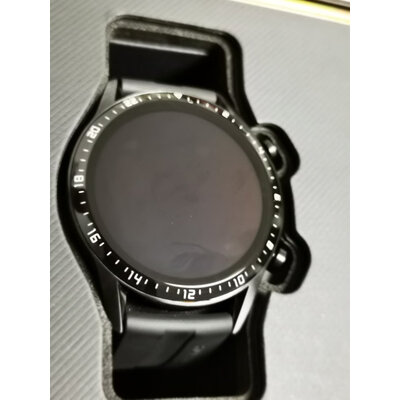 华为watch fit和荣耀watch es哪个好，区别有什么？性价比高