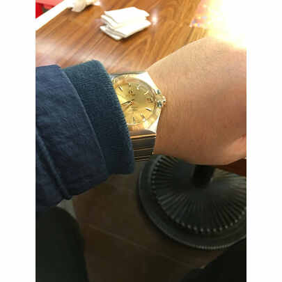 欧米茄星座系列和海马系列哪个更好些？有什么区别呢？