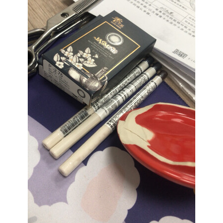 用后感受得鲜得鲜 the saem简易眼线笔01#黑色评测划算不划算，优缺点测评爆料