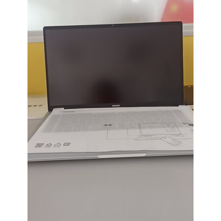 内幕吐槽荣耀MagicBook 14 15锐龙版笔记本谁用过没有呢？感觉真的不行吗！