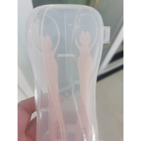 全新评测揭秘十月结晶软头硅胶软勺好吗怎么样？使用两星期真相分享！
