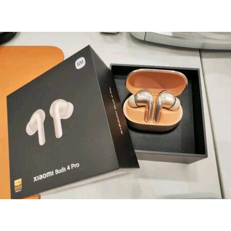 行业人吐槽小米buds4pro和苹果airpods pro2区别是什么？哪个好些？全新评测揭秘