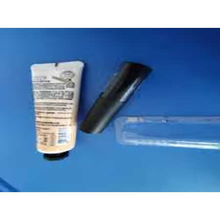 入手揭秘泊泉雅男士润唇膏质量评测好不好用，质量优缺点曝光