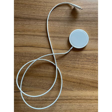 用户曝光AppleMagSafe无线充电器质量到底好不好？你们觉得值不值，！
