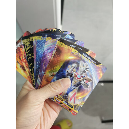 使用比较卡游超宇宙奥特英雄X档案说实话好不好，看看半个月感受分享