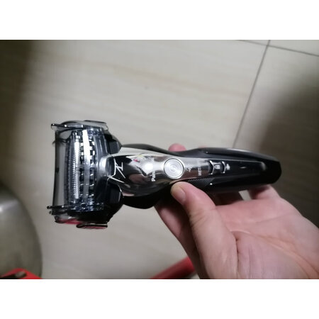咨询了解松下ES-ST3Q和博朗5系1000s哪个好一些？差别有没有？用了一个月心得分享