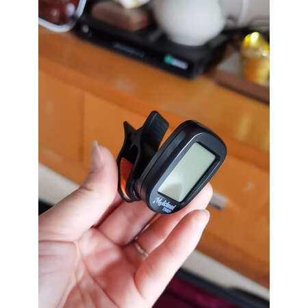 请问剖析曼尔乐器EM-A1白色定制款各方面如何呢，一个月评测感受
