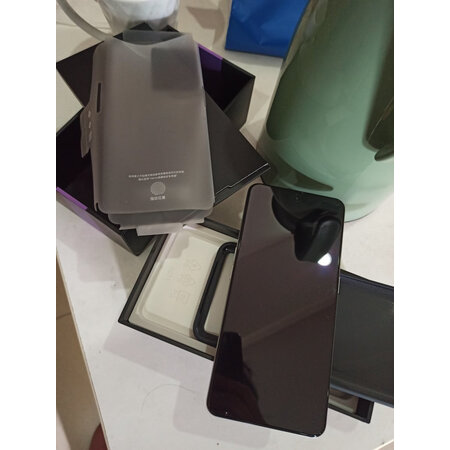 探索爆料真我gtneo5和vivos16区别是什么？哪个好用些？了解一星期心得分享