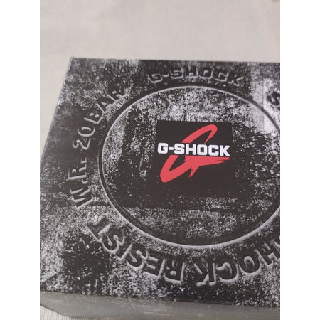 行业人说说卡西欧GA-2100-1a1跟pr对比哪款好点？有啥区别？入手会不会后悔