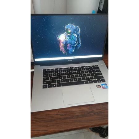 良心评测体验荣耀MagicBook 14 15锐龙版口碑评价行不行？消费者用后感受如何，！