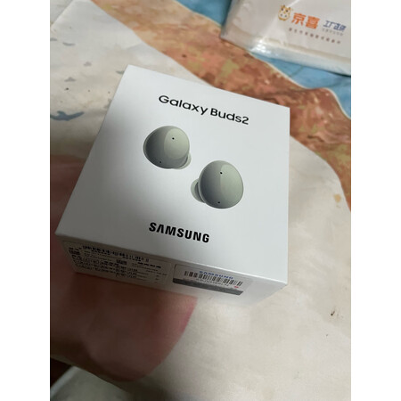 评论使用一下三星galaxy buds2和galaxy buds pro有什么区别？哪款好用点？探讨揭秘分析