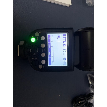 对比使用神牛（Godox）闪光灯/手柄优劣全面解析，用了一周经验分享