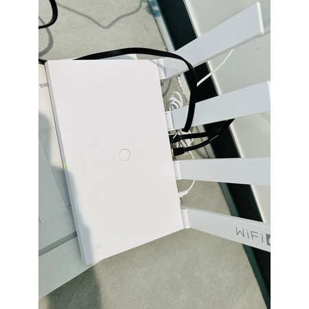 图文点评华为路由AX3 Pro和荣耀路由4 Pro哪个配置好哪个好用些？使用一个月后点评