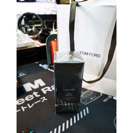 大神揭秘汤姆福特TOM FORD香水（珍华乌木香型）使用感受如何呢，用两个月评测如何