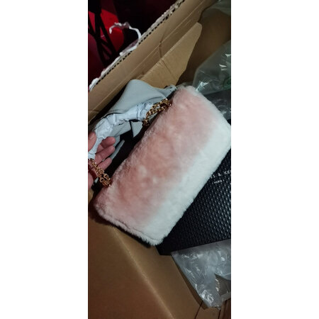 入手真实体验CHARLES&KEITH钱包感觉真的好吗，优缺点爆料测评