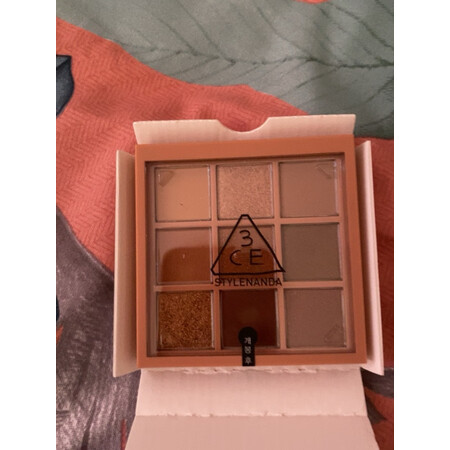 请问曝光3CE#OVERTAKE橘棕盘划算不划算，看了就知道了