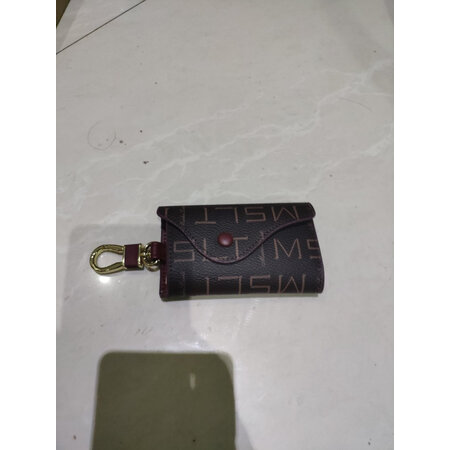了解体验马莎兰缇女钥匙包做工如何，真实情况分享