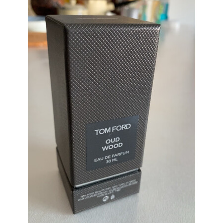 大神揭秘汤姆福特TOM FORD香水（珍华乌木香型）使用感受如何呢，用两个月评测如何