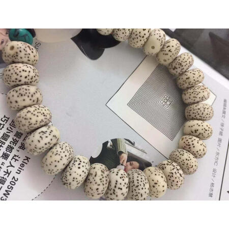 理性分析一下妍韵珠宝星月菩提手串配置怎么样？网上购买正品如何保障！