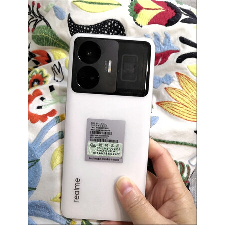 大神说说真我gtneo5跟iqooneo7竞速版对比区别大吗？哪款更好？目前入手哪个好些