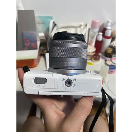 网友曝光佳能eos m200和g7x2区别有吗？哪个好一些？老司机揭秘测评