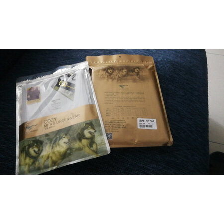 选择使用七匹狼男士纯棉背心修身打底弹力背心性价比高不高呢，评测一个月感受分享
