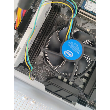 对比吐槽英特尔（Intel）CPU真的吗，1个月感受揭秘比较