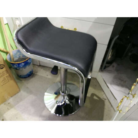 能跟我说说华恺之星吧台凳子餐椅划算不划算？说说我的感受！