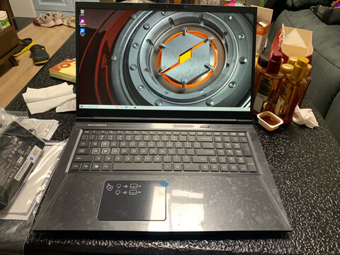 对比选择惠普暗影精灵7和7plus性价比哪个好更高?测评知道哪个好!