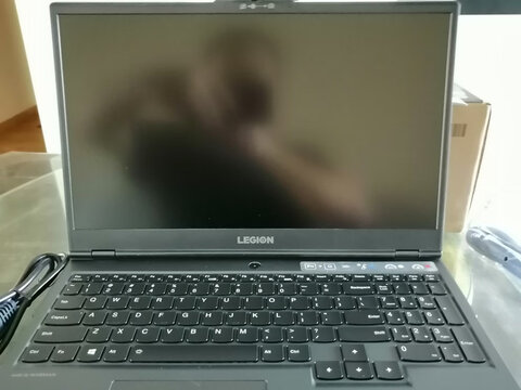 机械革命z3pro和x8pro哪个好些，区别很大吗如何选!