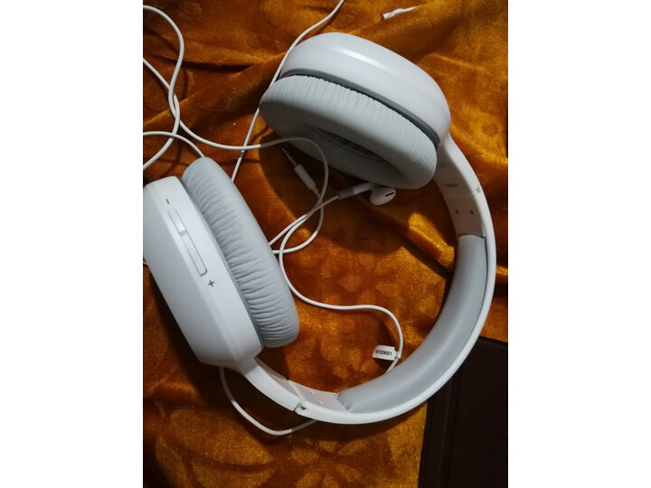 说说漫步者w828nb和w830bt怎么样？测评区别哪个好？