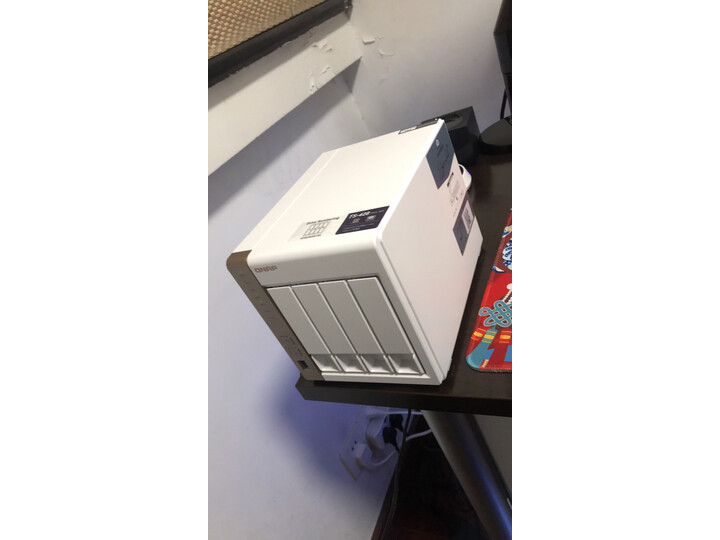 使用威联通ts-428与tr-002区别如何？纠结哪个好？