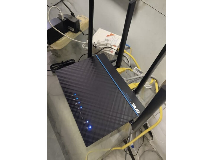 剖析华硕rtacrh17和小米路由器pro哪个好？解析区别有没有？