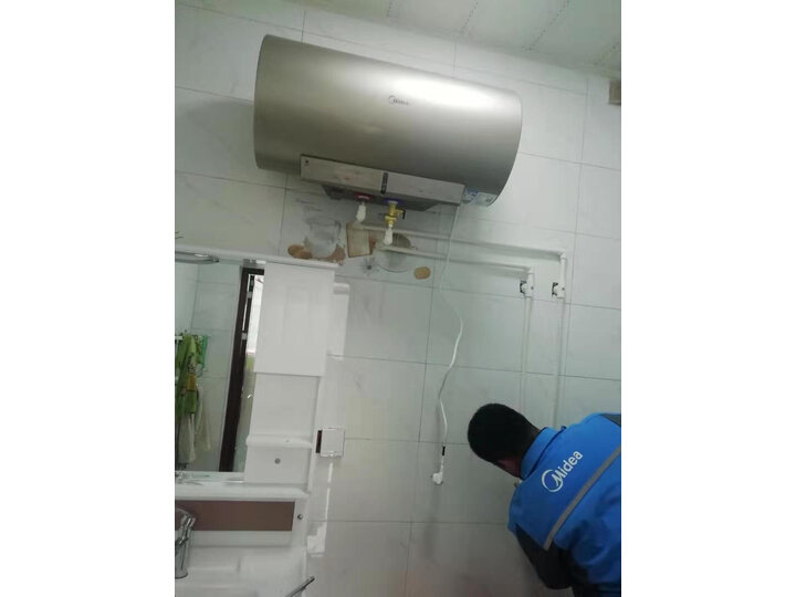 美的（Midea）60升电热水器F6030-FA3(HEY)怎么样？入手前千万要看这里的评测！ 首页推荐 第1张