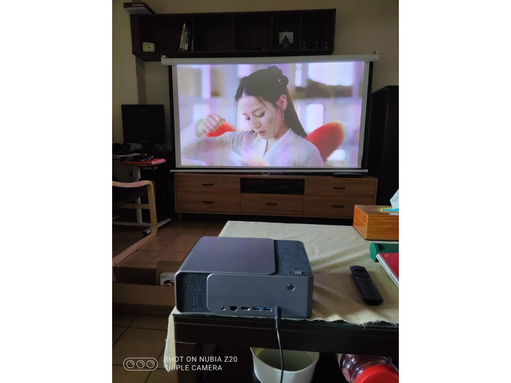 剖析当贝f1和极米h2区别如何？解析哪个好？