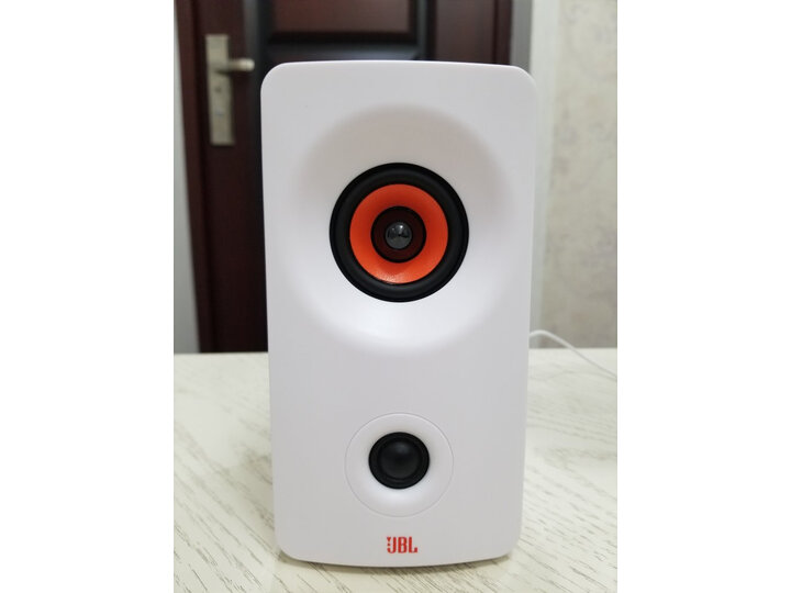 体验jblps3300和2200有什么区别？说说区别哪个好？