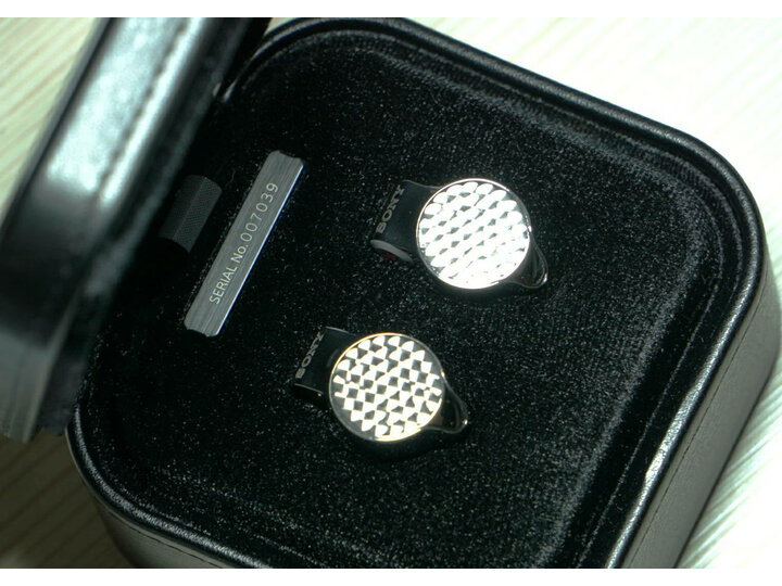 评价索尼ier-z1r和alo solaris有何区别？感受哪个好？