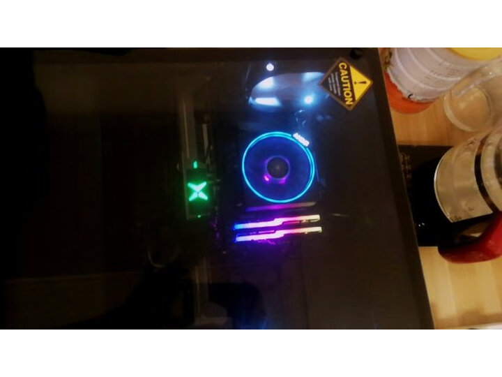 剖析amdr73700x和i79700k功能有什么区别？比拼哪个好？