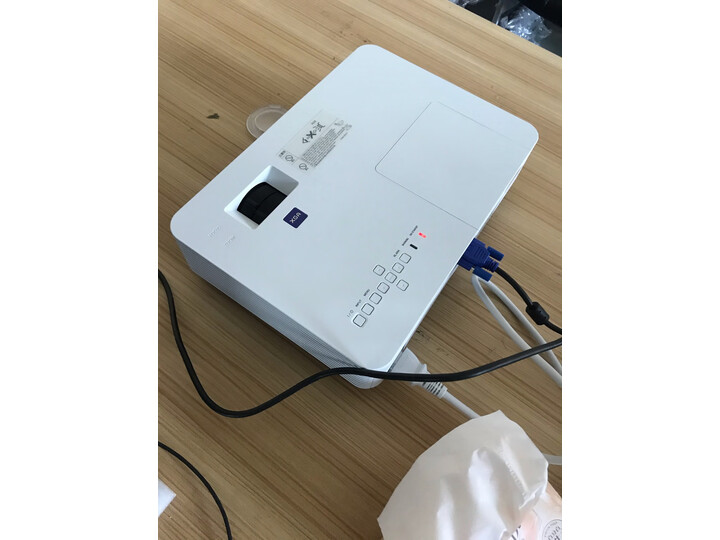 曝光索尼vpldx221与坚果g7配置有什么区别使用哪个好？